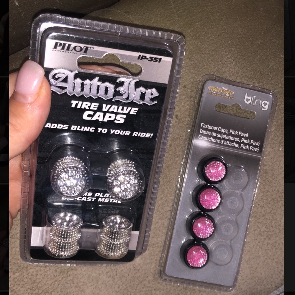 Diamond car valve caps for car tires bundle 💕 brand new with tags 💕